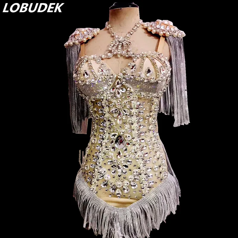 Tassels Crystals Jumpsuits customized female costume nightclub singer dancer Sparkling sexy DS slim performance Bar DJ show
Tassels Crystals Jumpsuits customized female costume nightclub singer dancer Sparkling sexy DS slim performance Bar DJ show
