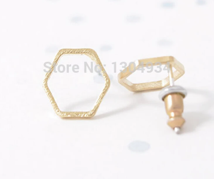 Wholesale New Trendy Hexagon Stud Earrings Gold Silver Color Stud Earrings For Women Birthday Gift
Wholesale New Trendy Hexagon Stud Earrings Gold Silver Color Stud Earrings For Women Birthday Gift