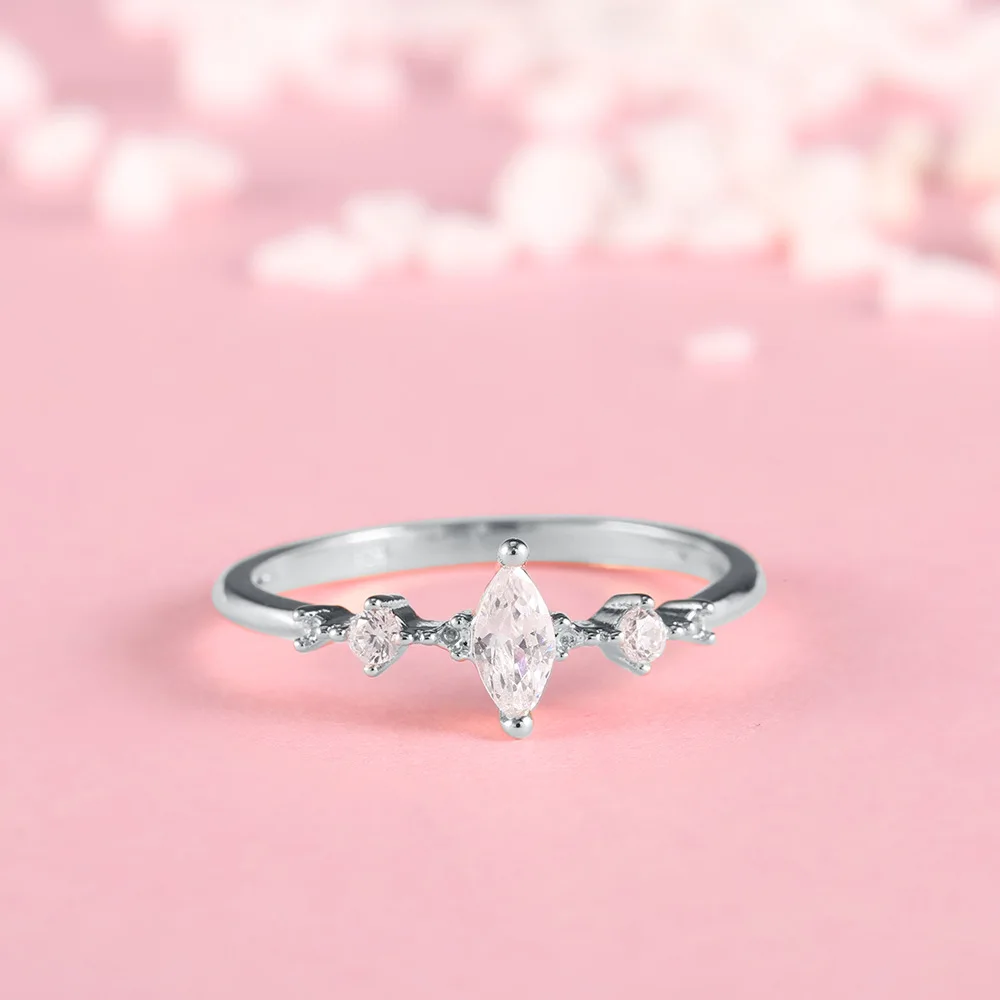 ROMAD Marquise Cut Engagement Ring for Women Three Stone Cluster Bridal Rings Wedding Jewelry Dainty Female Finger Ring
ROMAD Marquise Cut Engagement Ring for Women Three Stone Cluster Bridal Rings Wedding Jewelry Dainty Female Finger Ring