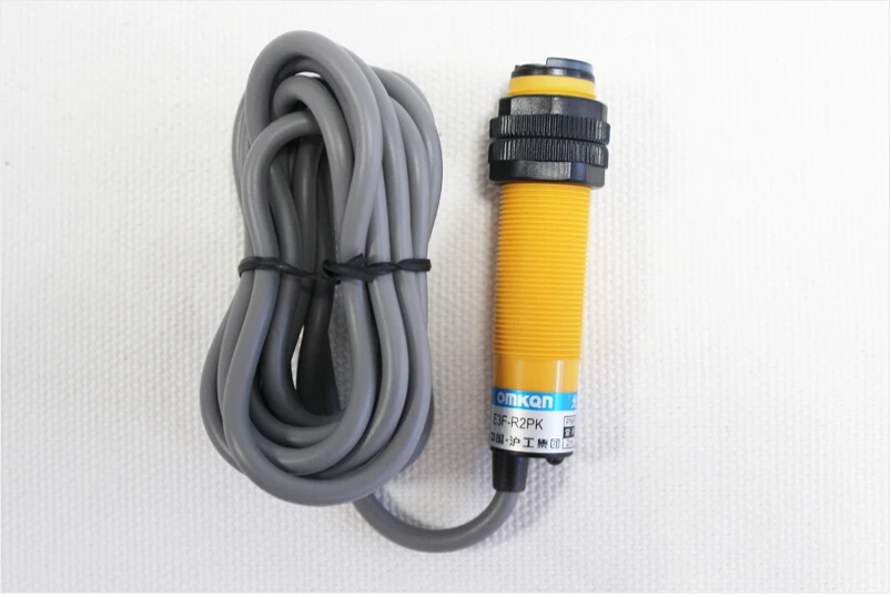 Feedback reflex photoelectric switch sensor E3F-R2Y1 AC NO diameter 18mm distance 2m Transducer
Feedback reflex photoelectric switch sensor E3F-R2Y1 AC NO diameter 18mm distance 2m Transducer