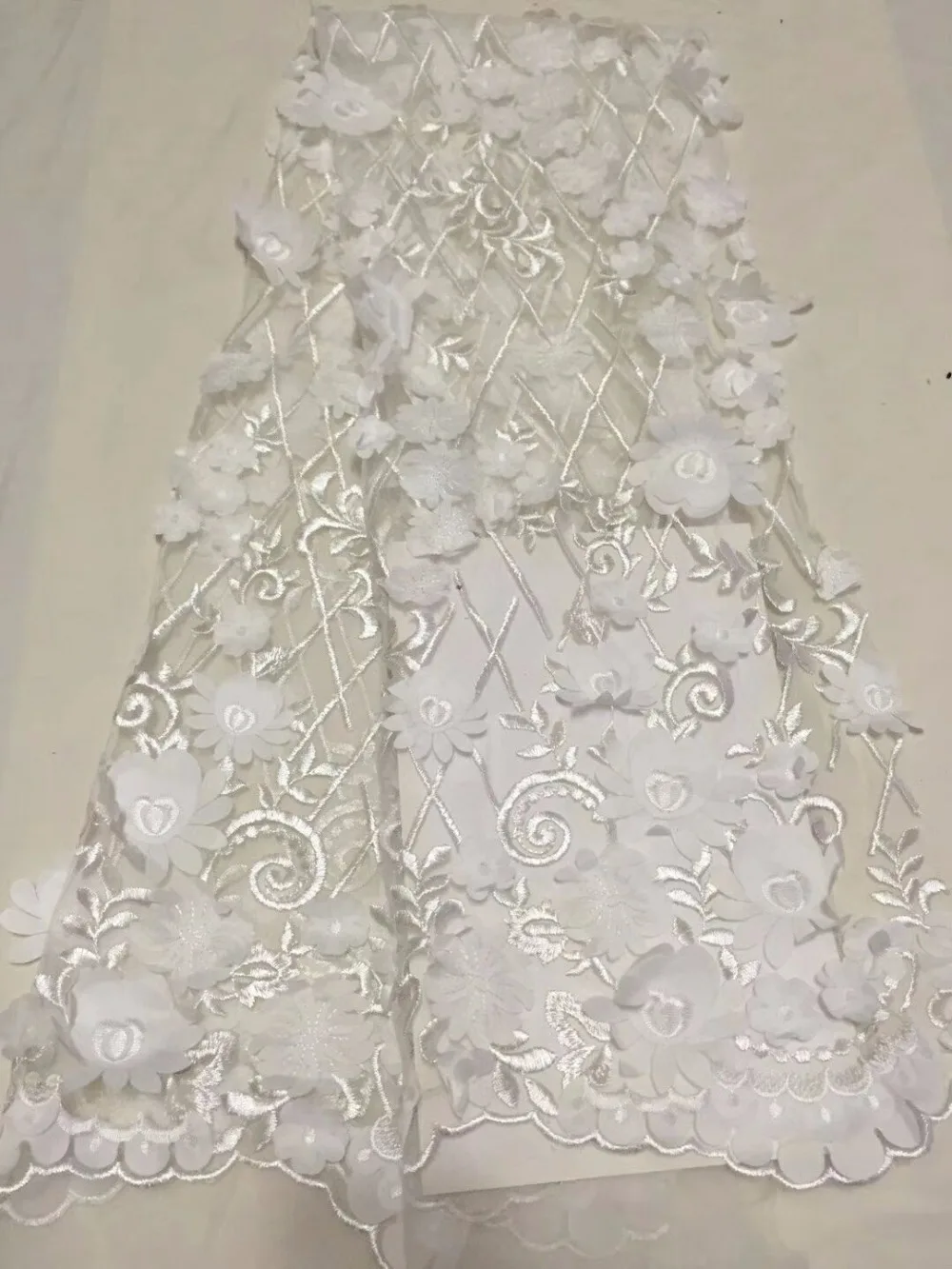 Wholesale Amazing lace Fabric 2018 High Quality French net Lace Fabric For African Wedding Dresses lace CDN49
Wholesale Amazing lace Fabric 2018 High Quality French net Lace Fabric For African Wedding Dresses lace CDN49
