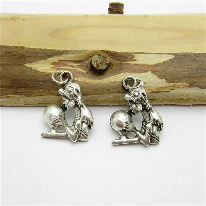 50PCS (21*14mm ) Antique Silver Girl Charms alloy pendant fit European Bracelets DIY Metal Jewelry Findings
50PCS (21*14mm ) Antique Silver Girl Charms alloy pendant fit European Bracelets DIY Metal Jewelry Findings