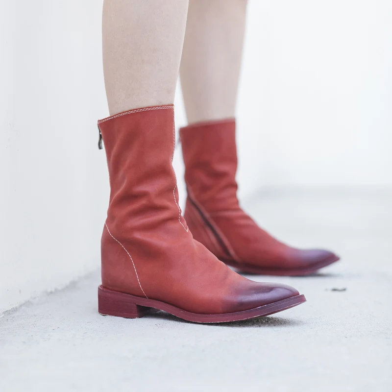 FUN VILLE 2018 New Fashion Autumn Winter Women Ankle Boots Genuine leather Martin boots Round toe Zipper Sexy Ladies Flats shoes
FUN VILLE 2018 New Fashion Autumn Winter Women Ankle Boots Genuine leather Martin boots Round toe Zipper Sexy Ladies Flats shoes