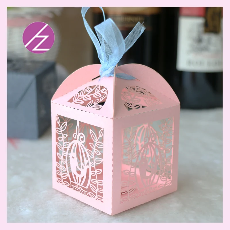 50pcs Laser Cut Carved Birdcage Pattern Wedding Favor Box Romantic Wedding Party Decorations Candy Gift Box Free Ribbon
50pcs Laser Cut Carved Birdcage Pattern Wedding Favor Box Romantic Wedding Party Decorations Candy Gift Box Free Ribbon