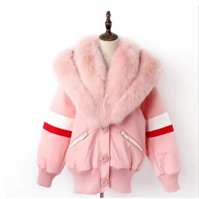 2020 new fashion women real natural fur coat loose fox fur collar black short parka outwear high quality clothing winter jacket 
2020 new fashion women real natural fur coat loose fox fur collar black short parka outwear high quality clothing winter jacket