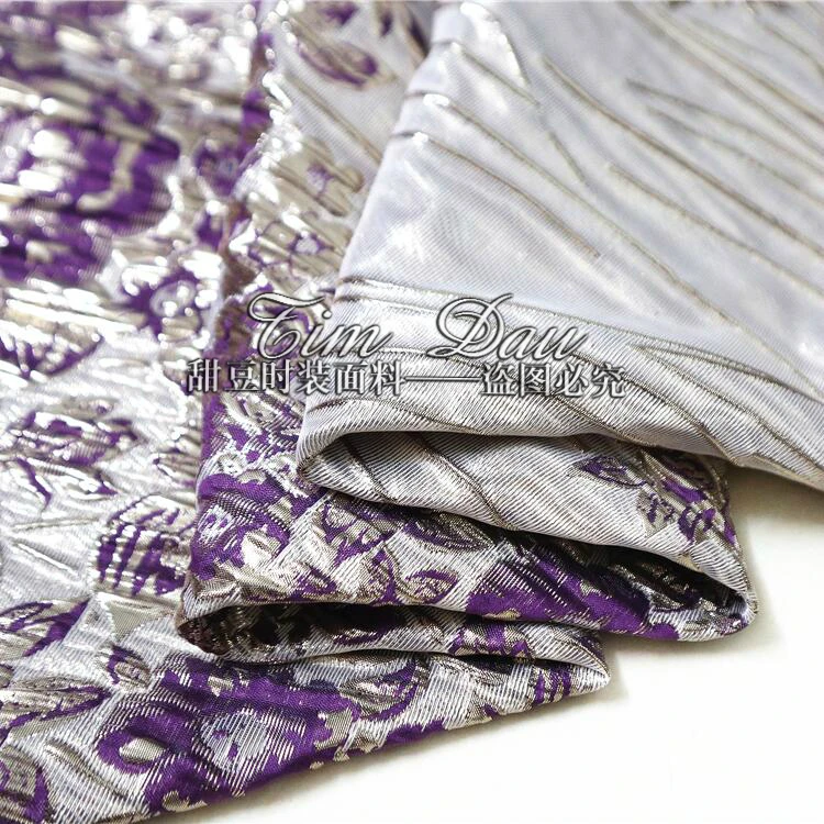 Three-dimensional gold rose jacquard fabric 135 cm elegant clothing dress jacquard fabric wholesale jacquard cloth
Three-dimensional gold rose jacquard fabric 135 cm elegant clothing dress jacquard fabric wholesale jacquard cloth
