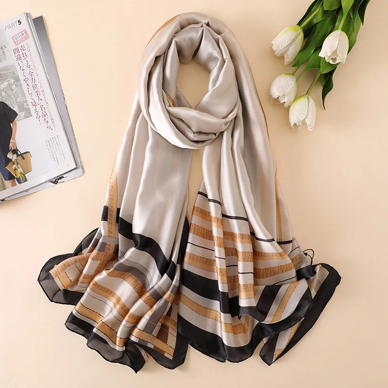 2018 Summer Bew Luxury Brand Women Scarf Fashion Print Quality Silk Scarves Designer Shawls and Wraps Long Size Bandanas Foulard
2018 Summer Bew Luxury Brand Women Scarf Fashion Print Quality Silk Scarves Designer Shawls and Wraps Long Size Bandanas Foulard