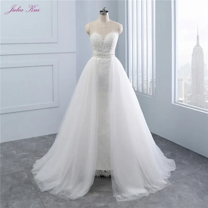 Luxurious Beaded Crystals Appliques 2 In 1 A-Line Wedding Dress Vintage Sleeveless Embroidery Lace Tulle Scoop Bridal Gowns
Luxurious Beaded Crystals Appliques 2 In 1 A-Line Wedding Dress Vintage Sleeveless Embroidery Lace Tulle Scoop Bridal Gowns