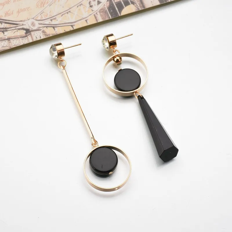 Exaggerated Metal Geometric Long Tassel Earrings Korean Personality Earrings For Women Jewelry Dropshiping
Exaggerated Metal Geometric Long Tassel Earrings Korean Personality Earrings For Women Jewelry Dropshiping