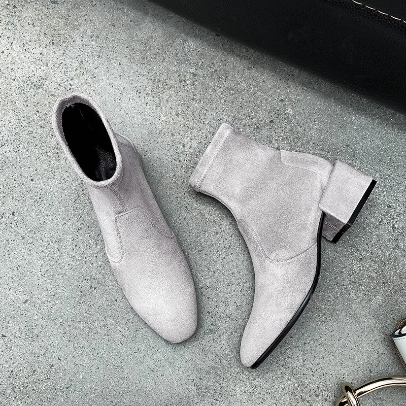 Women's genuine leather slip-on flats ankle boots low heel comfortable autumn short booties high quality warm plush shoes women
Women's genuine leather slip-on flats ankle boots low heel comfortable autumn short booties high quality warm plush shoes women