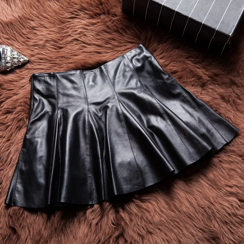 Autumn New Printing Flower Red Genuine Leather A-Line Skirts Women Sexy Sheepskin Pleated Mini Skirts Office Lady Clothes 2021
Autumn New Printing Flower Red Genuine Leather A-Line Skirts Women Sexy Sheepskin Pleated Mini Skirts Office Lady Clothes 2021