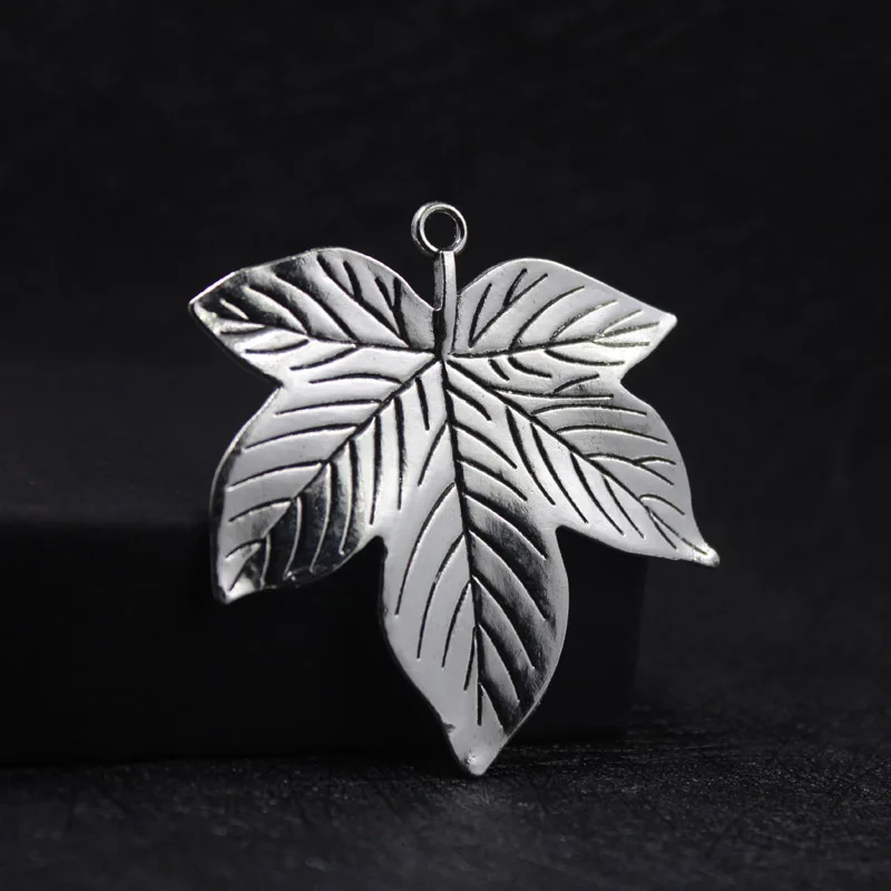 Wholesale Metal Antique Alloy Charm Tibetan Silver Color Maple Leaf Pendant Fit Jewelry Making 5pcs/lot ZA1481
Wholesale Metal Antique Alloy Charm Tibetan Silver Color Maple Leaf Pendant Fit Jewelry Making 5pcs/lot ZA1481