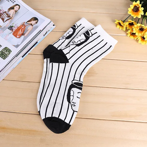 Cartoon Print Socks Women Cotton Black And White Novel Mid Socks Elastic Breathable Funny Socks For Women
Cartoon Print Socks Women Cotton Black And White Novel Mid Socks Elastic Breathable Funny Socks For Women