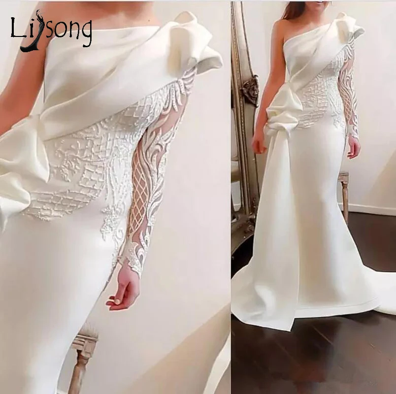 Elegant One Shoulder Mermaid Long Prom Dresses 2018 White Long Sleeves Prom Gowns Satin Ruched Ruffles Applique Sweep Train
Elegant One Shoulder Mermaid Long Prom Dresses 2018 White Long Sleeves Prom Gowns Satin Ruched Ruffles Applique Sweep Train