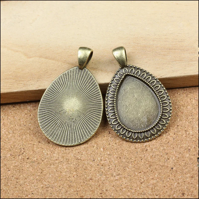 RONGQING 25*18MM 10pcs/lot Waterdrop Cabochon Base Setting Fashion Drop Necklace Accessories for Handmade
RONGQING 25*18MM 10pcs/lot Waterdrop Cabochon Base Setting Fashion Drop Necklace Accessories for Handmade