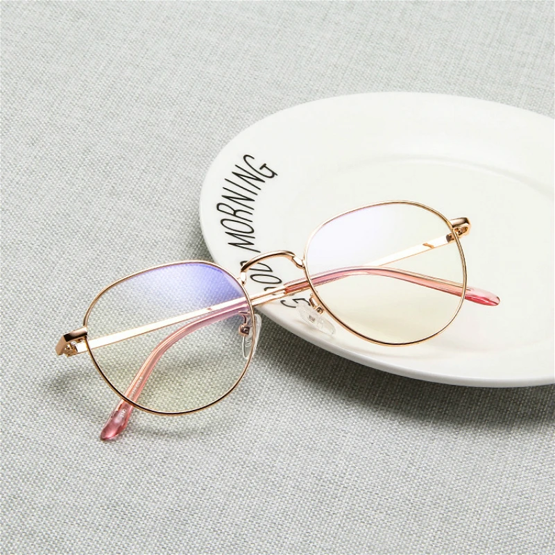 Retro New Designer Woman Glasses Optical Frames Metal Round Glasses Frame Clear lens Eyeware Black Silver Gold Eye Glass 2019
Retro New Designer Woman Glasses Optical Frames Metal Round Glasses Frame Clear lens Eyeware Black Silver Gold Eye Glass 2019