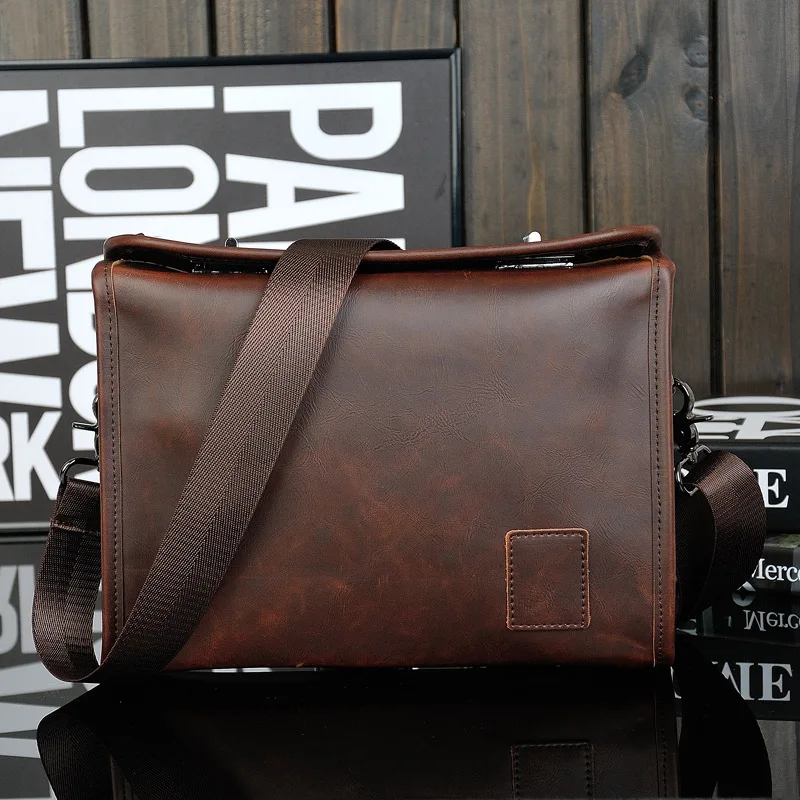 2016 new brand crazy horse leather Men's Briefcase bag Business Handbag,high quality Men Messenger Bag, men's travel bag 8133
2016 new brand crazy horse leather Men's Briefcase bag Business Handbag,high quality Men Messenger Bag, men's travel bag 8133