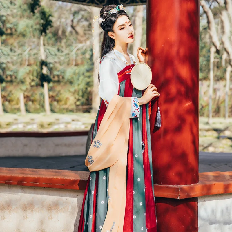 Костюм для китайских танцев красный Hanfu для женщин Традиционная сценическая одежда народное платье одежда для восточных выступлений карна...
Костюм для китайских танцев красный Hanfu для женщин Традиционная сценическая одежда народное платье одежда для восточных выступлений карна...