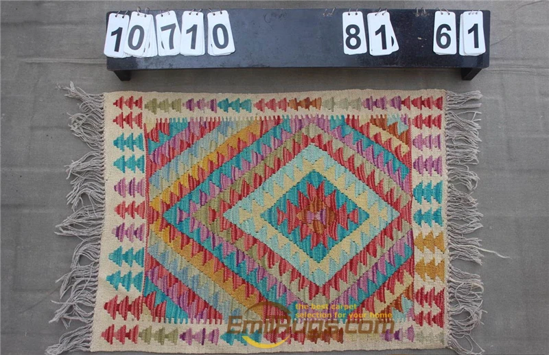 Hand Woven Kilim Carpet Needlepoint For Carpets Living Room Rectangle Carpet Natural Sheep Wool
Hand Woven Kilim Carpet Needlepoint For Carpets Living Room Rectangle Carpet Natural Sheep Wool