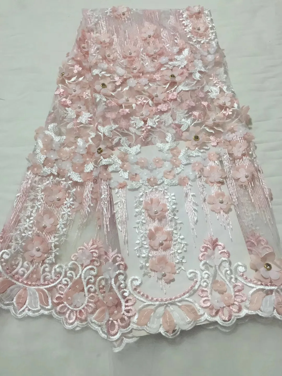 High-End Lace Fabric 2018, Ankara Wax Lace Fabric,African Lace Fabric , New Wax Cord Lace For Women Wedding Party Dress
High-End Lace Fabric 2018, Ankara Wax Lace Fabric,African Lace Fabric , New Wax Cord Lace For Women Wedding Party Dress