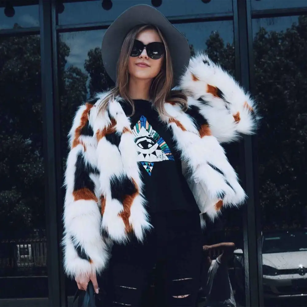 Savabien Fashion Fluffy Faux Fur Coat Women Winter Tops Mixed Color Warm Outerwear Fake Fur Jacket Plus Size Casual Overcoat
Savabien Fashion Fluffy Faux Fur Coat Women Winter Tops Mixed Color Warm Outerwear Fake Fur Jacket Plus Size Casual Overcoat