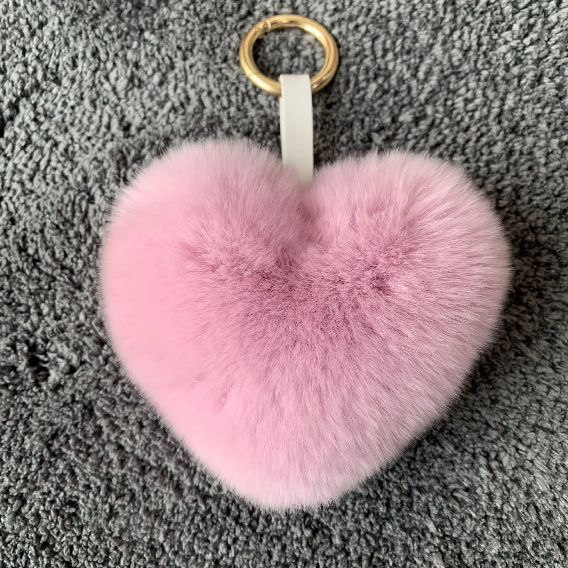 Lovely Heart Keychains Women's Pom Poms Rex Rabbit Fur Key Chains Girl Bag Hang Car Key Ring cute keychain
Lovely Heart Keychains Women's Pom Poms Rex Rabbit Fur Key Chains Girl Bag Hang Car Key Ring cute keychain