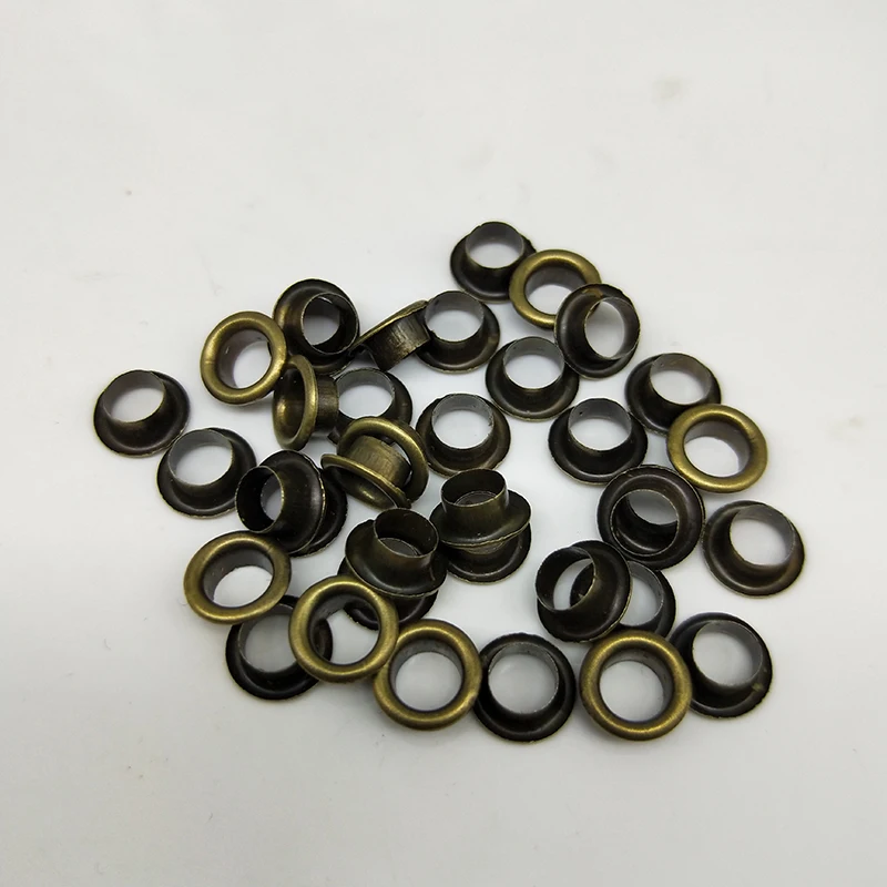 Bronze garment Iron eyelets with gasket scrapbooking accessories Knitwear Jeans Apparel Bags Shoes 5 mm 1000 pcs/lot
Bronze garment Iron eyelets with gasket scrapbooking accessories Knitwear Jeans Apparel Bags Shoes 5 mm 1000 pcs/lot