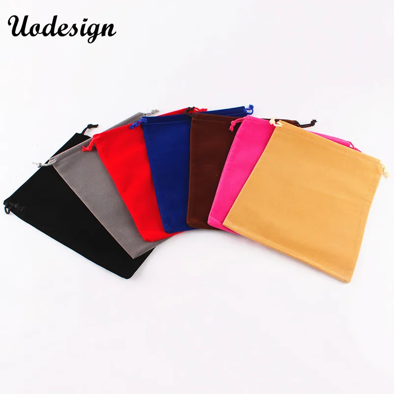 10pcs 18*23cm Velvet Gift Bags Black Color Drawstring Gift Bags,Jewelry Bags Wedding packaging Pouches
10pcs 18*23cm Velvet Gift Bags Black Color Drawstring Gift Bags,Jewelry Bags Wedding packaging Pouches