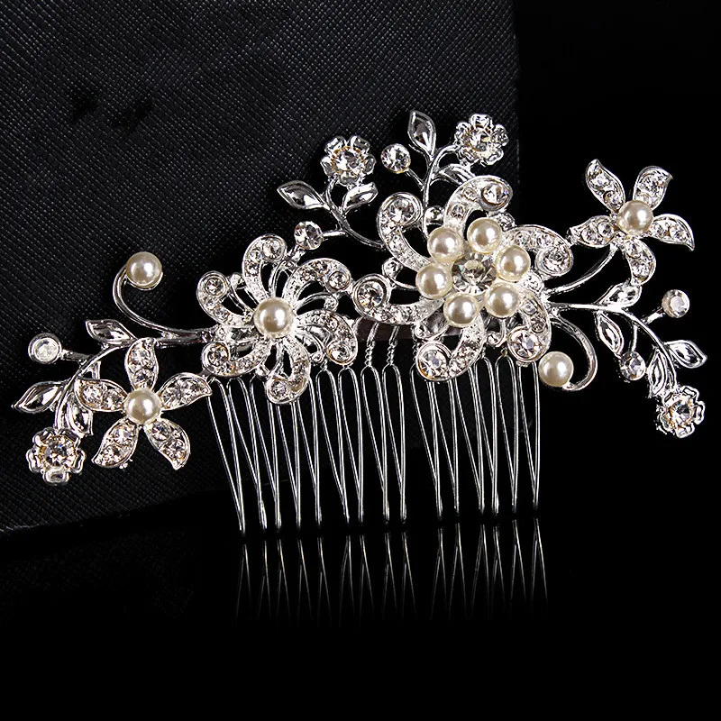 Korean version of the bride hair accessories Rhinestone pearl flower boutique hair comb Low-key luxury wedding headwear comb
Korean version of the bride hair accessories Rhinestone pearl flower boutique hair comb Low-key luxury wedding headwear comb