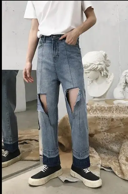 2018 Personality holes denim pants trouser leg clash of loose straight tube. M-XXL!!! high quality Baggy casual jeans
2018 Personality holes denim pants trouser leg clash of loose straight tube. M-XXL!!! high quality Baggy casual jeans