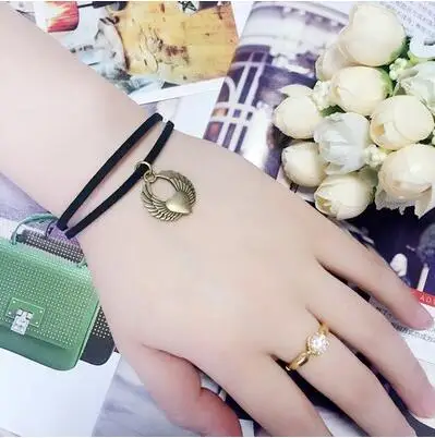 B233 2017 cheap Creative Lace Bracelet Double layer Wings heart Bracelets & Bangles For Woman man Charms Jewelry accessroies
B233 2017 cheap Creative Lace Bracelet Double layer Wings heart Bracelets & Bangles For Woman man Charms Jewelry accessroies