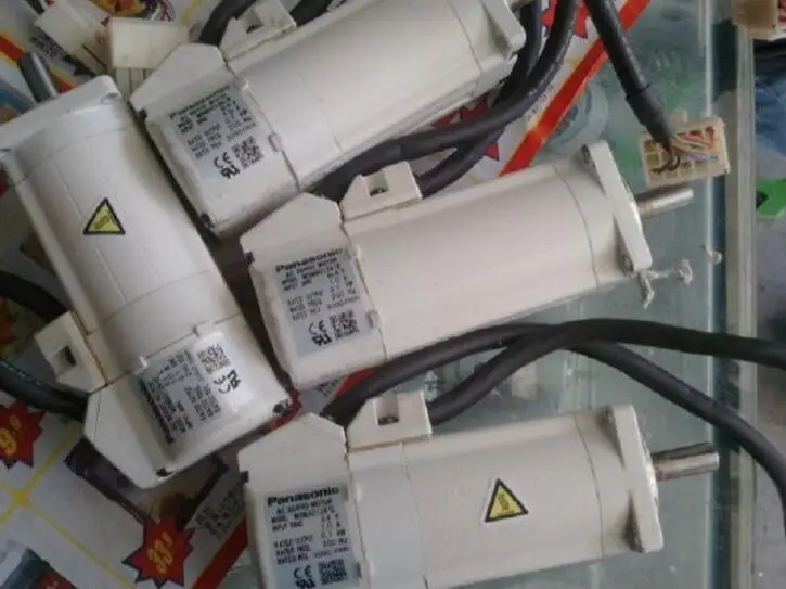 Servo motor MSM5BZ21E , 90% appearance new ; 3 months warranty ; in stock, fast delivery
Servo motor MSM5BZ21E , 90% appearance new ; 3 months warranty ; in stock, fast delivery