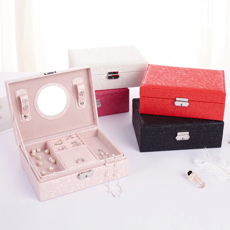 New Leather Jewelry Box Gift Box Jewelry Packaging Display Large Women Makeup Case Luxury Earring Ear Nail Jewelry Storage Hot
New Leather Jewelry Box Gift Box Jewelry Packaging Display Large Women Makeup Case Luxury Earring Ear Nail Jewelry Storage Hot