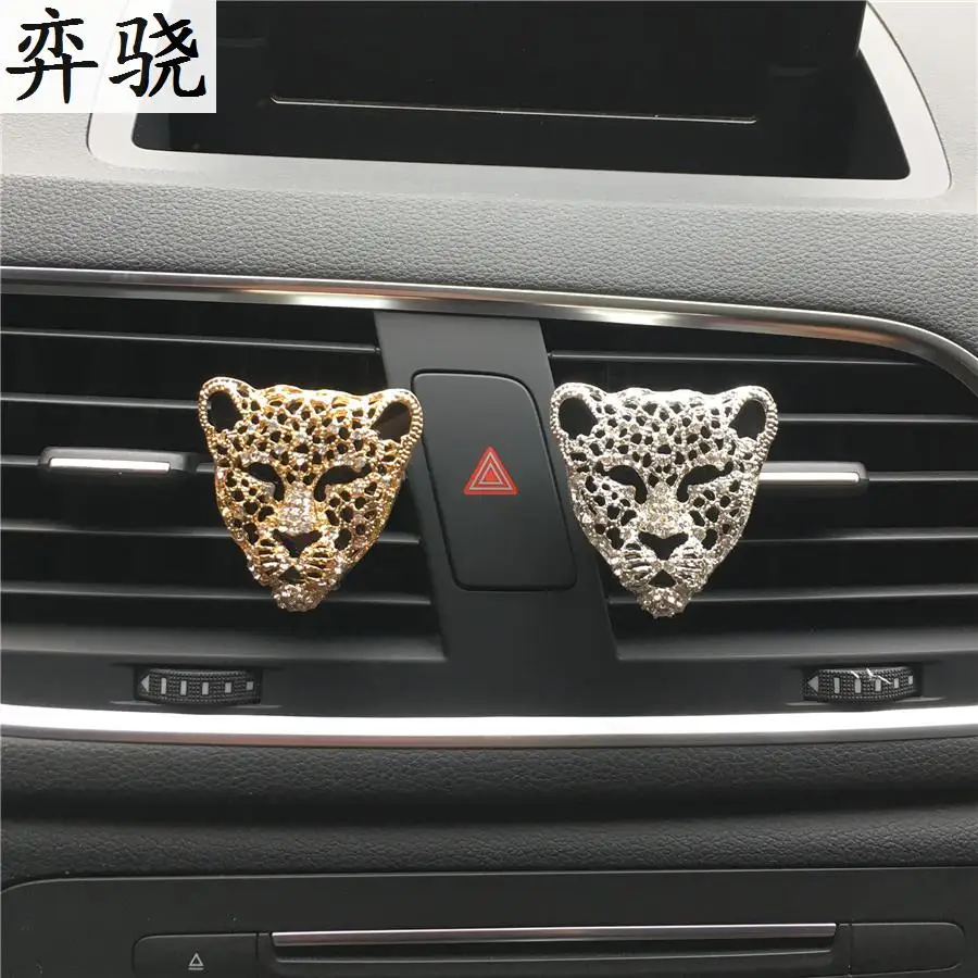 New Beautiful Lady Car Perfume Styling Air Conditioner Outlet Perfume Clip Car Air Freshener Accessories Metal Leopard
New Beautiful Lady Car Perfume Styling Air Conditioner Outlet Perfume Clip Car Air Freshener Accessories Metal Leopard