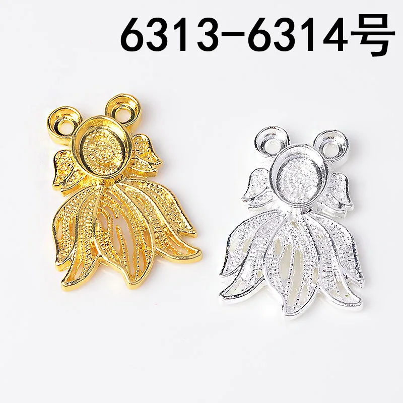 50pcs 21*30mm Gold/silver Color Alloy Material fish Charm Fish pendant For Head DIY Wedding Handmade Jewelry Making
50pcs 21*30mm Gold/silver Color Alloy Material fish Charm Fish pendant For Head DIY Wedding Handmade Jewelry Making