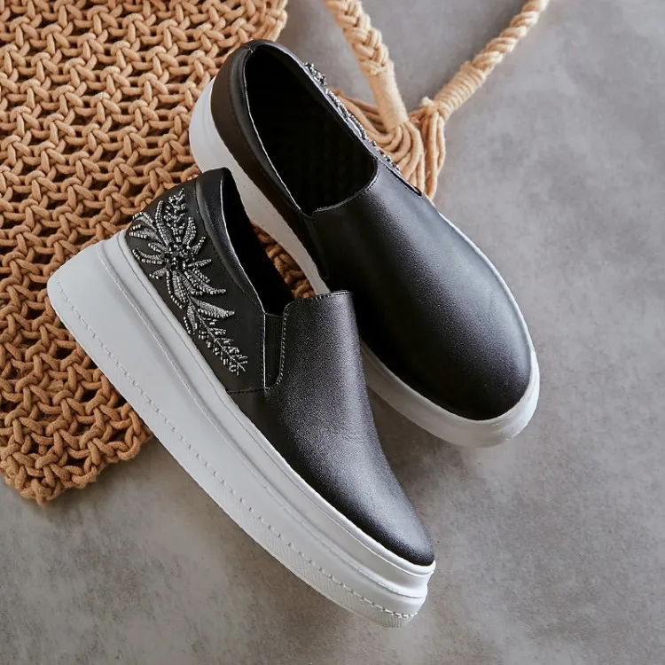 Zorssar 2019 women flat platform loafers shoes ladies Soft leather flat shoes women slip-on casual shoes moccasins creepers
Zorssar 2019 women flat platform loafers shoes ladies Soft leather flat shoes women slip-on casual shoes moccasins creepers