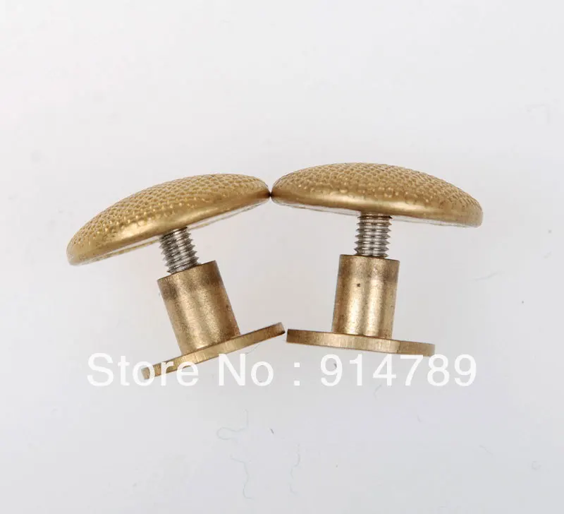 A PAIR OF WWII GERMAN OFFICER GRAIN SHOULDER BOARD BUTTON GOLD 18MM-33527