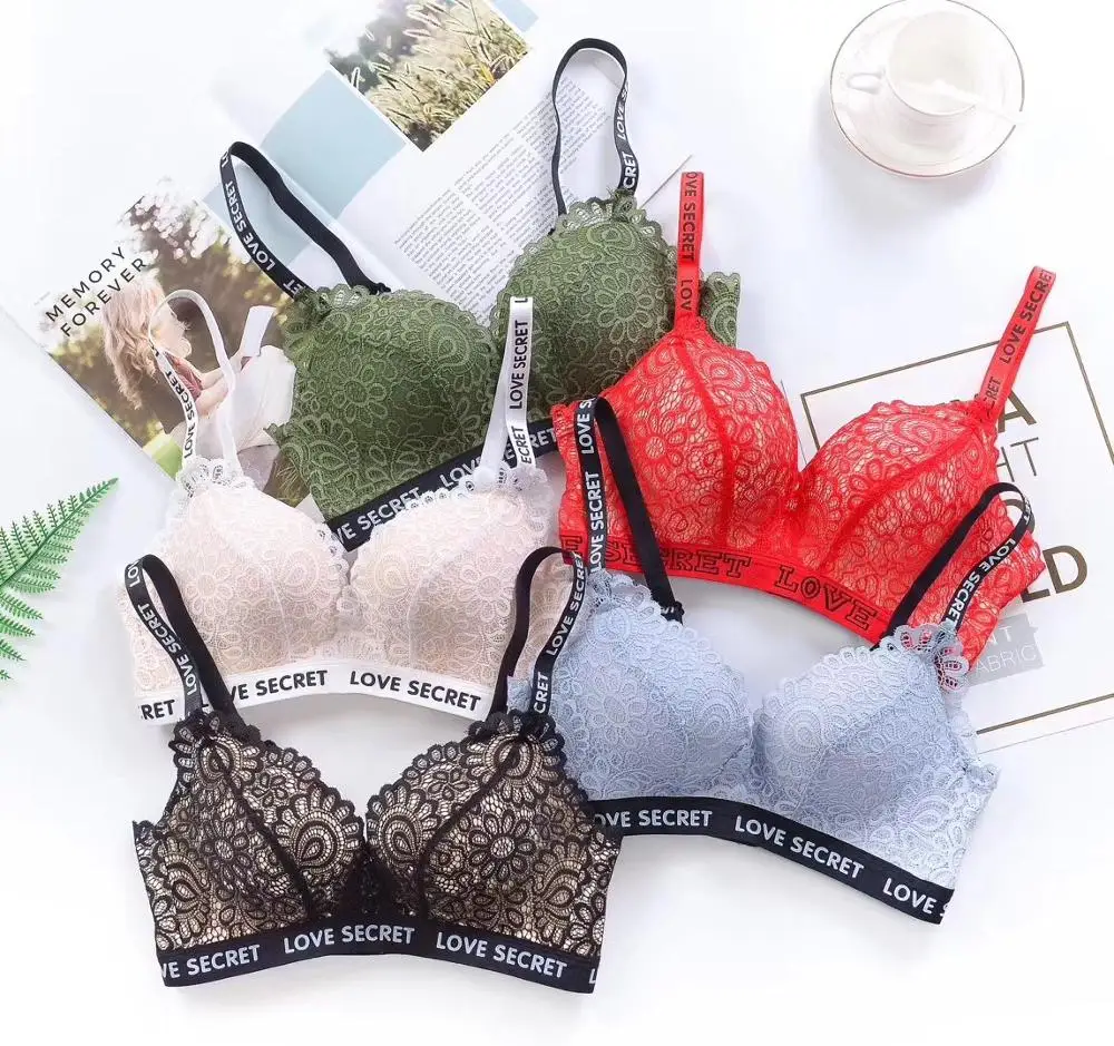 Ready stock Fashion Women's Bra Lace Sexy Underwear Ventilation No Wire Tops Women Bralette Female Lingerie
Ready stock Fashion Women's Bra Lace Sexy Underwear Ventilation No Wire Tops Women Bralette Female Lingerie