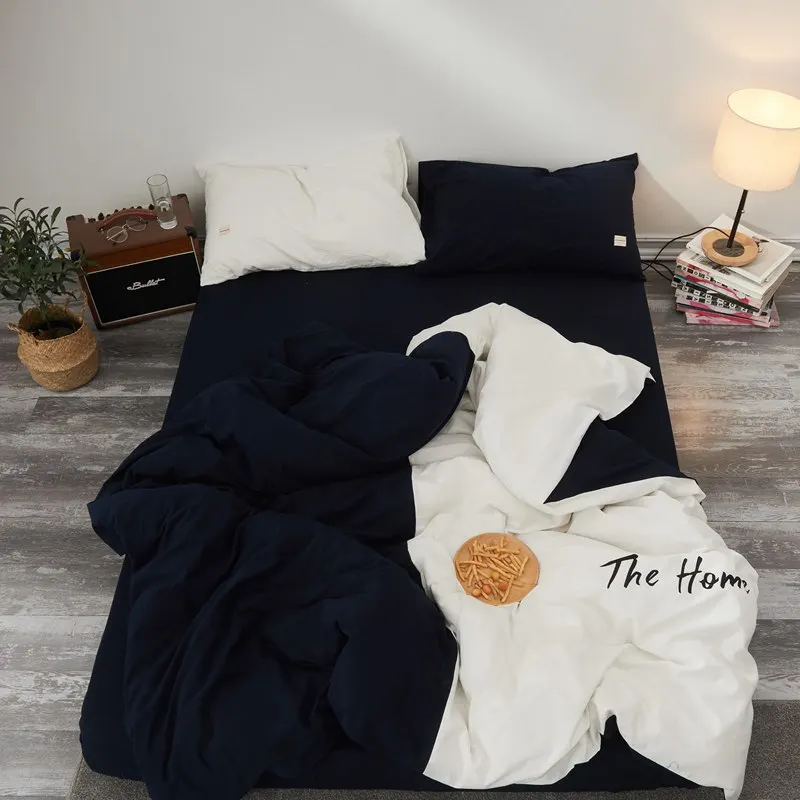 2018 Washed cotton Bedding Set king queen twin size fit sheet Duvet Cover Pillowcases Black white side Bed Covers
2018 Washed cotton Bedding Set king queen twin size fit sheet Duvet Cover Pillowcases Black white side Bed Covers