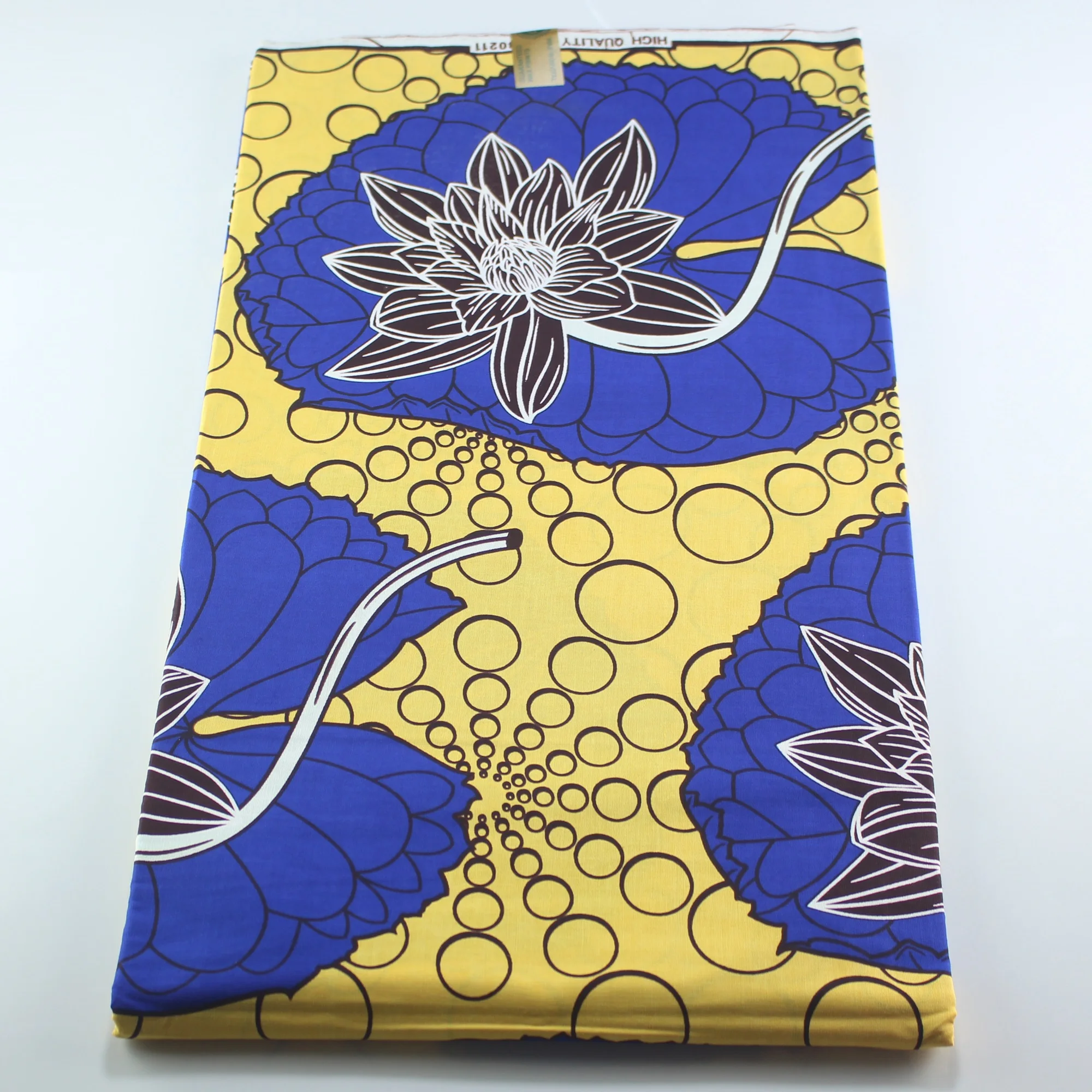 2019 Popular Wax fabric Vintage wax cloth African Wax Prints Fabric 6yards/lot for Party Dress cotton fabric
2019 Popular Wax fabric Vintage wax cloth African Wax Prints Fabric 6yards/lot for Party Dress cotton fabric