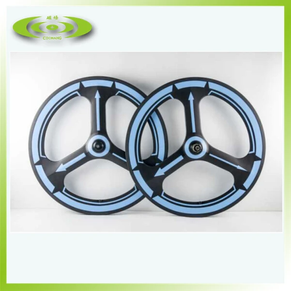New design carbon tri spoke wheelset for road bike clincher 23mm width 3spoke wheel with matte finish
New design carbon tri spoke wheelset for road bike clincher 23mm width 3spoke wheel with matte finish