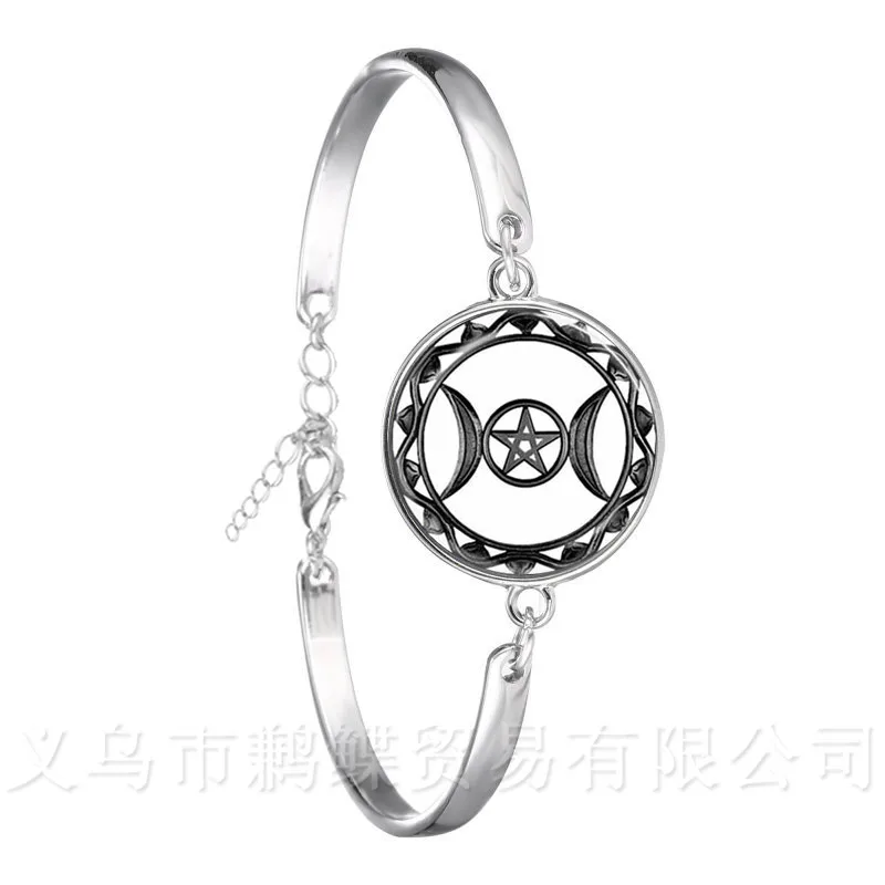 Triple Moon Goddess Chain Bracelet Pentagram Witch Jewelry 18mm Glass Dome Wiccan Silver Plated Charm Wicca Jewelry For Women
Triple Moon Goddess Chain Bracelet Pentagram Witch Jewelry 18mm Glass Dome Wiccan Silver Plated Charm Wicca Jewelry For Women
