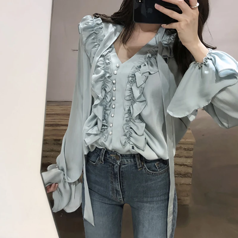 Blusas Limited Plus Size 2018 New Ladies Shirt Temperament Sweet Fungus Lotus Leaf Single-breasted V-neck Trumpet Sleeve Female
Blusas Limited Plus Size 2018 New Ladies Shirt Temperament Sweet Fungus Lotus Leaf Single-breasted V-neck Trumpet Sleeve Female