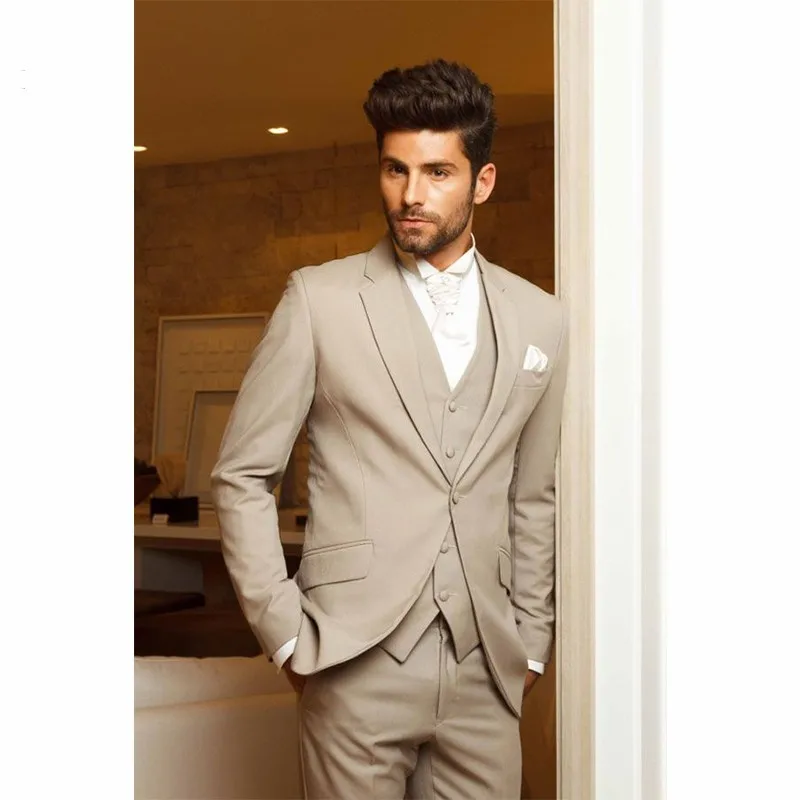 High Quality Beige Mens Business Suits Groom Tuxedos Wedding Prom Party Suit Bridegroom Cothing (Jacket+Pants+Vest+Tie) NO:183
High Quality Beige Mens Business Suits Groom Tuxedos Wedding Prom Party Suit Bridegroom Cothing (Jacket+Pants+Vest+Tie) NO:183