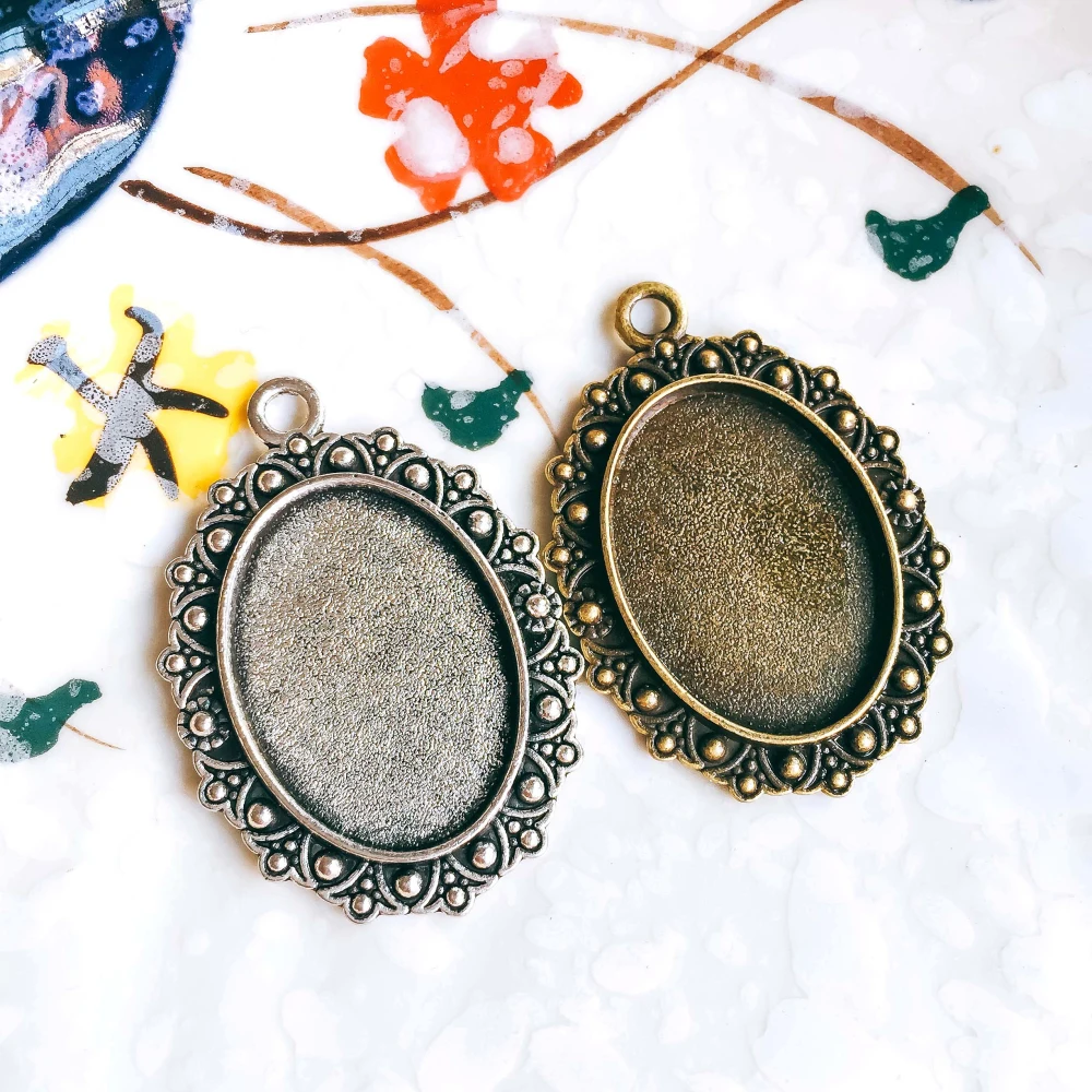 5pcs/lot 18x25mm Necklace Pendant Setting Antique Bronze Silver Color Glass Cabochon Blank Base Supplies for Jewelry T41
5pcs/lot 18x25mm Necklace Pendant Setting Antique Bronze Silver Color Glass Cabochon Blank Base Supplies for Jewelry T41