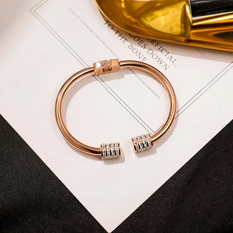 2019 Trendy Rose Gold Women Bangle Titanium Steel Luxury Brand Crystal Lover Bracelet Fashion Jewelry Accessories Pulseira Gifts
2019 Trendy Rose Gold Women Bangle Titanium Steel Luxury Brand Crystal Lover Bracelet Fashion Jewelry Accessories Pulseira Gifts