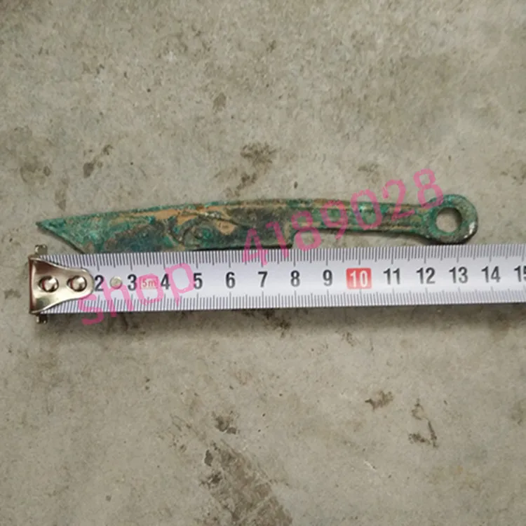 During the spring and Autumn period and the Warring States period, Ancient sword coins in the pre Qin Period Antiques collection
During the spring and Autumn period and the Warring States period, Ancient sword coins in the pre Qin Period Antiques collection