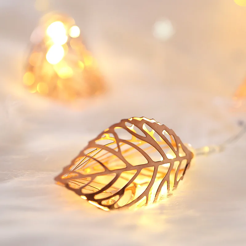 LED String Light 5M/3M/1.5M Led Holiday Light Iron Art Leaves Shaped Battery Powered Night Lamp Lighting for Xmas Party New Year
LED String Light 5M/3M/1.5M Led Holiday Light Iron Art Leaves Shaped Battery Powered Night Lamp Lighting for Xmas Party New Year