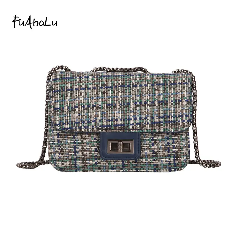 FuAhaLu Autumn new woolen shoulder bag Korean version of the wild Messenger bag personality chain small flap bag
FuAhaLu Autumn new woolen shoulder bag Korean version of the wild Messenger bag personality chain small flap bag