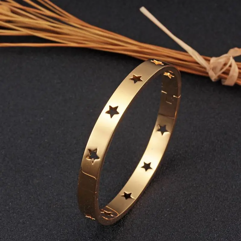 316L Stainless Steel Woman Bangle&Bracelets Hollow Out Star Gold Plating Bangle Female Fashion Rose Gold Color BandWrist Jewelry
316L Stainless Steel Woman Bangle&Bracelets Hollow Out Star Gold Plating Bangle Female Fashion Rose Gold Color BandWrist Jewelry